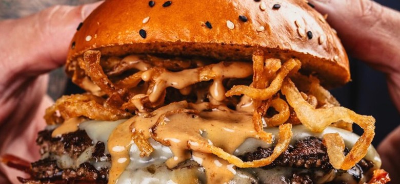 Majonezowy sos curry do burgera. Przepis od braci Budnik