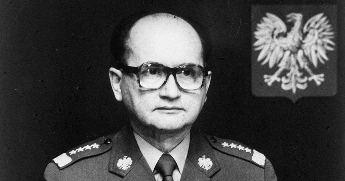 W młodości Jaruzelski z komunistami nie miał nic wspólnego. Zmieniła go wojna