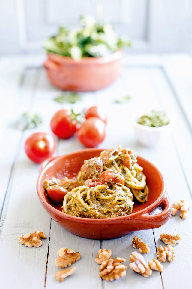 PASTA Z PESTO