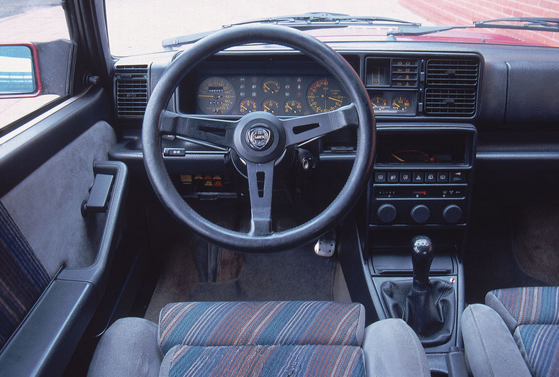 Lancia Delta HF Integrale