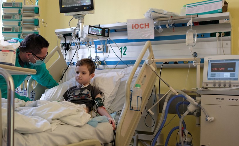 TYMEK PRZESZEDŁ PIONIERSKI PRZESZCZEP W ZABRZU