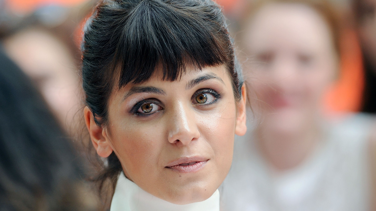 Katie Melua pochwaliła się na swoim Instagramie niecodziennym filmikiem. Piosenkarka wrzuciła wideo, które prezentuje pająka. Okazuje się, że stworzonko zamieszkało w jej uchu.