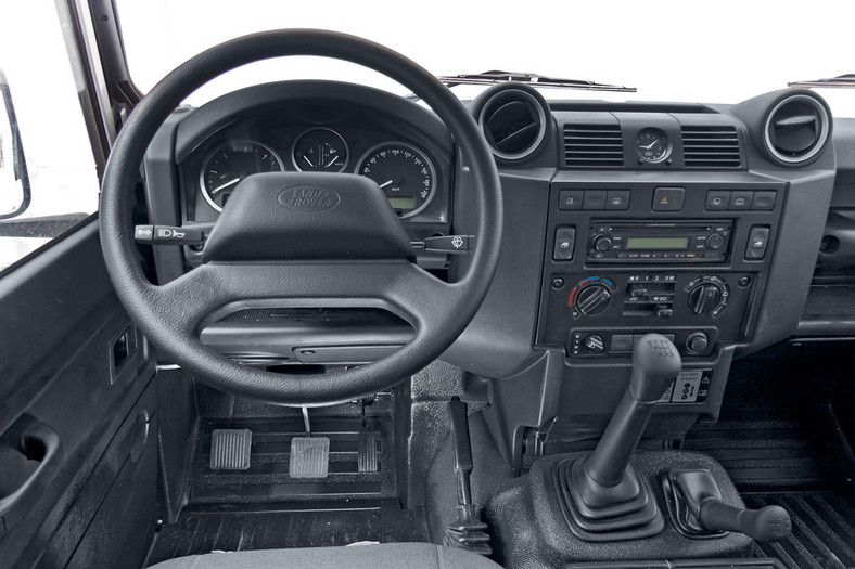 Mercedes G 350 kontra Land Rover Defender i Honker 2000: czy prawdziwe terenówki są na wymarciu?