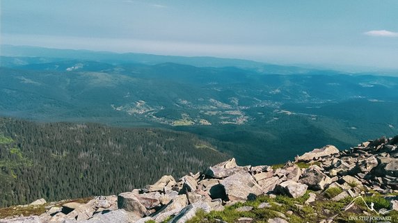 Widok z Babiej Góry w kierunku Zawoi