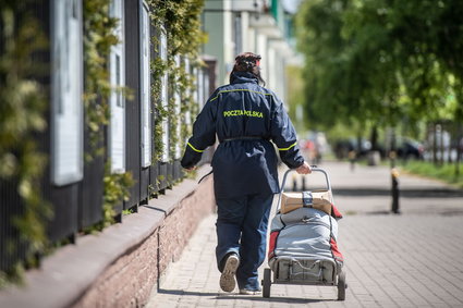 Poczta Polska obniża wynagrodzenia. Managerowie nie dostaną premii