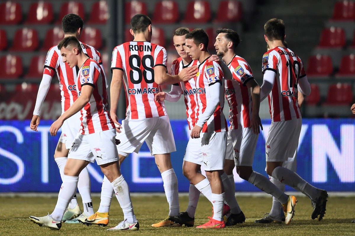 Radość zawodników Cracovii z bramki Pelle van Amersfoorta