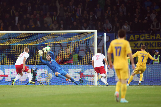 Grali jak nigdy. Przegrali jak zawsze. Ukraina - Polska 1:0. WIDEO