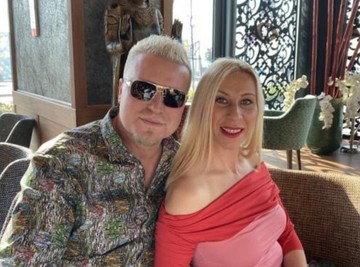 BOG JE OVAKO HTEO! Manuela Kostrešević otkrila tajne venčanja brata Neše iz grupe „Twins”