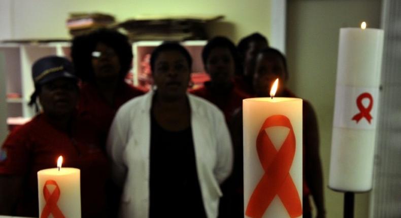Researchers warn of no quick HIV cure