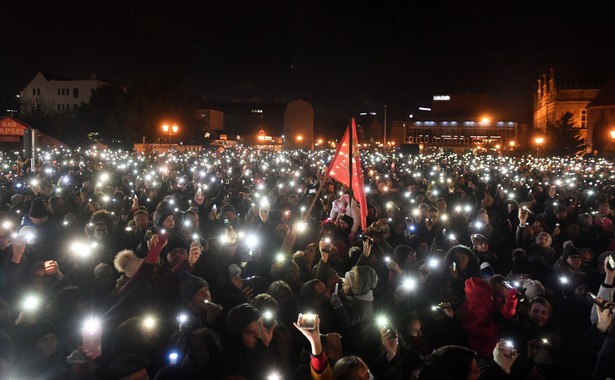 Światełko dla Pawła Adamowicza