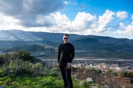 Vranjanac slučajno završio kod BABE GATARE i zbog onoga što mu je rekla NAJEŽIO SE OD GLAVE DO PETE: "Tražila je da skuvam kafu i da je popijem, a onda..."