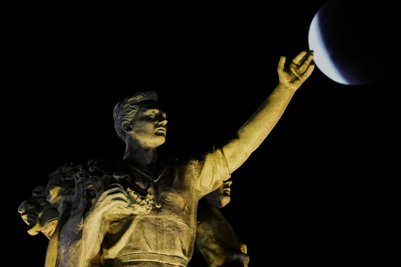 Pomračenje Meseca - Moskva, Rusija