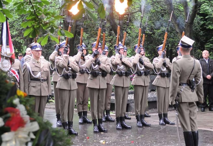 Łzy aktorów na pogrzebie Macieja Kozłowskiego. WIDEO