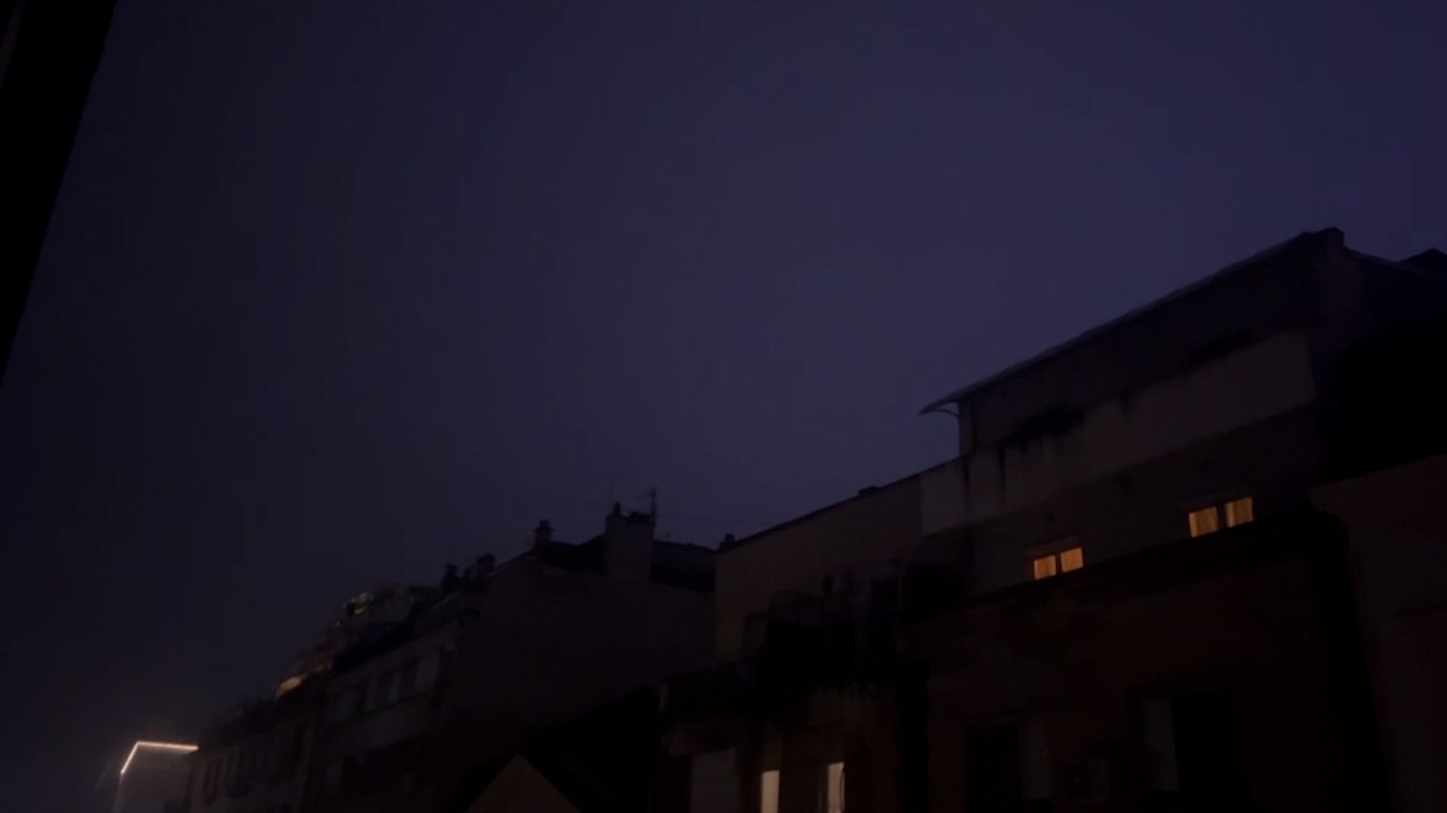 In der Hauptstadt kehrten heftige Regenfälle und Gewitter zurück