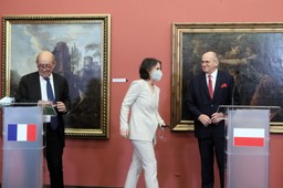 Spotkanie szefów MSZ Polski, Francji i Niemiec. Rau: My, Europejczycy, znaleźliśmy wspólny język