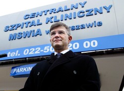 Taśma uderza w byłego dyrektora szpitala MSWiA