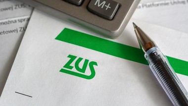 ile wyniesie emerytura z zus przy 60 latach i 40 latach pracy? oto wyliczenia. sprawdź!