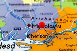 Mieszkańcy Chersonia dostali SMS-y o ewakuacji. Władze Ukrainy: Rosjanie próbują zastraszać propagandą