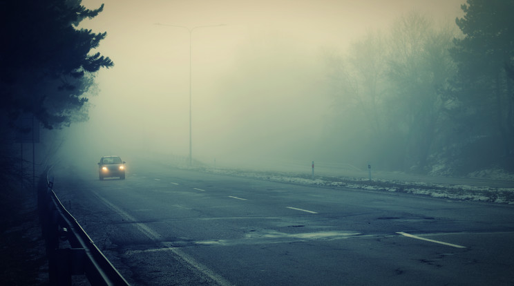 Egyes területeken köd nehezíti a közlekedést ma délelőtt / Fotó: Northfoto