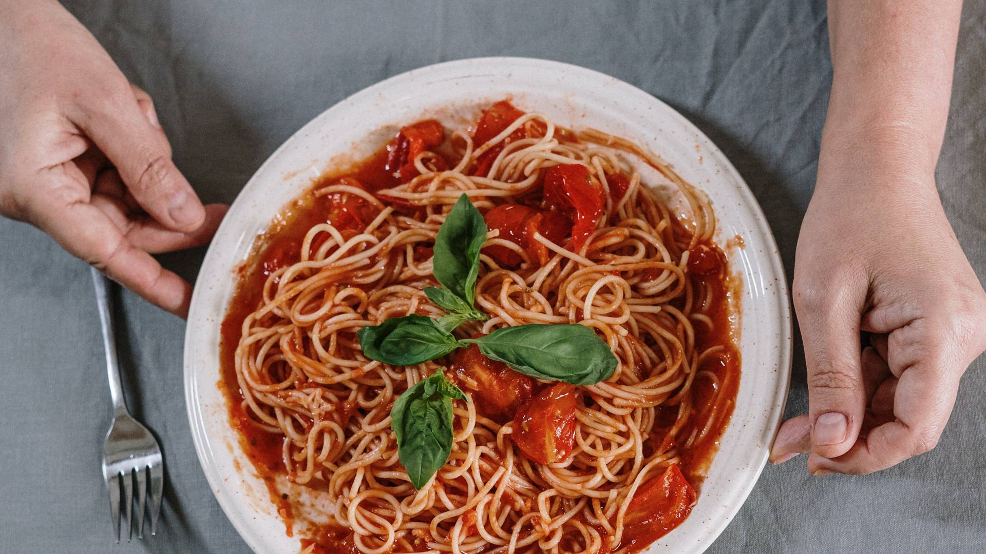 Sos do spaghetti. Przepis na aromatyczny, włoski smak Ofeminin Ofeminin