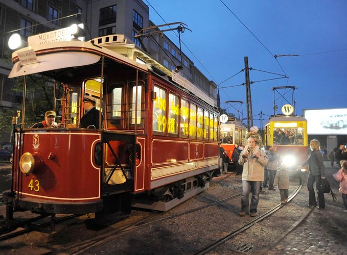 Noc Muzeów - na tory wyjechał zabytkowy tramwaj