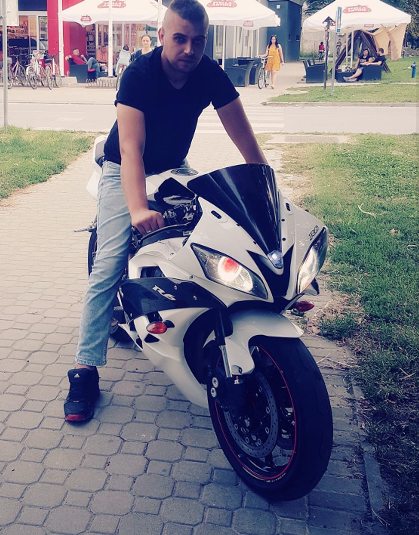 Poginuo motociklista Nemanja Kalajdžija