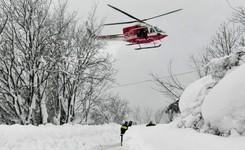 'Ratunku, umieramy z zimna'. Dramatyczny SMS z zasypanego lawiną hotelu. Ratownicy: Jest wielu zabitych