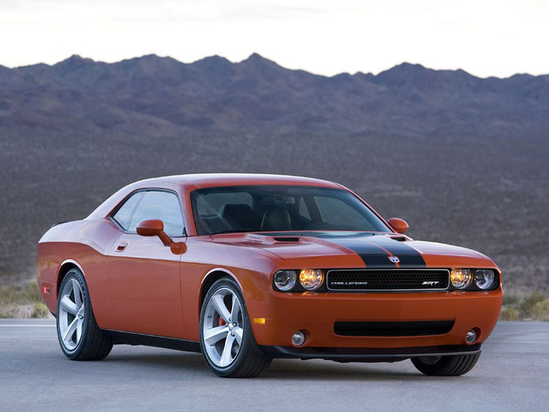 Chicago 2008: Dodge Challenger SRT8 w akcji (video)