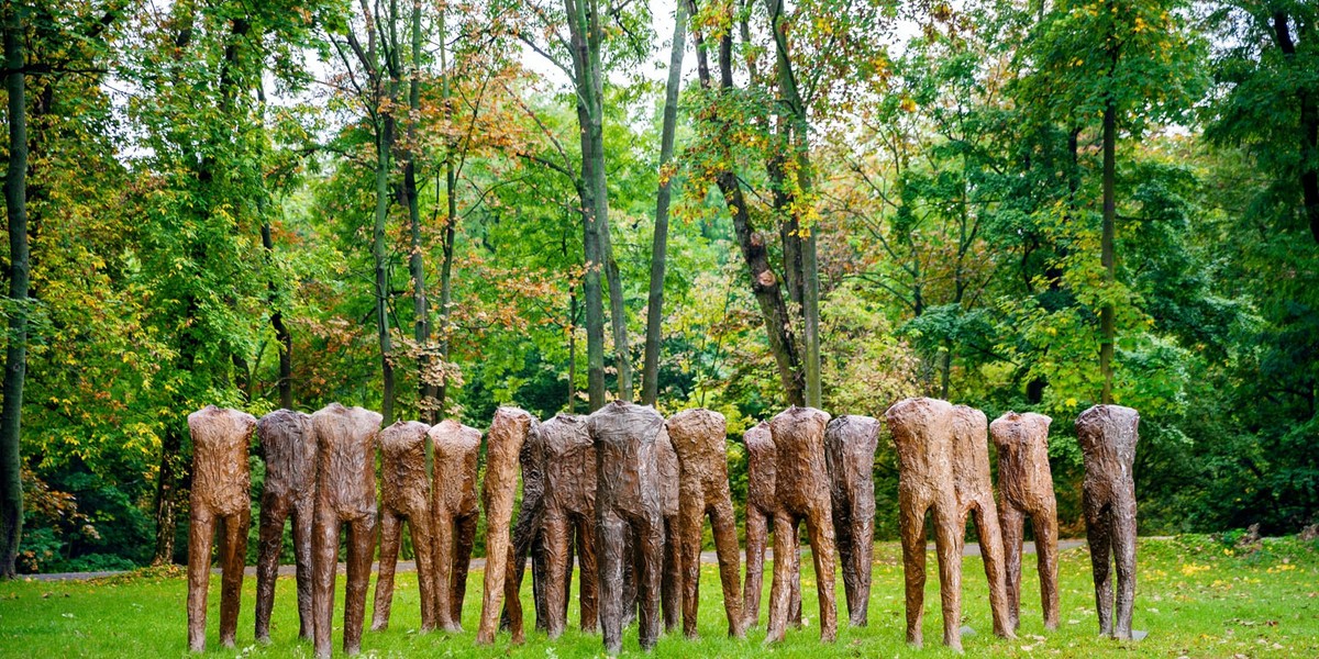 Magdalena Abakanowicz, "Caminando"