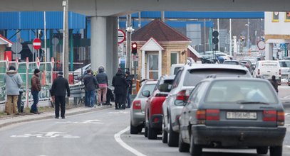 Uciekają z kraju, bo chcą być Polakami. Reżim Łukaszenki zaostrza prawo i prześladuje odważnych