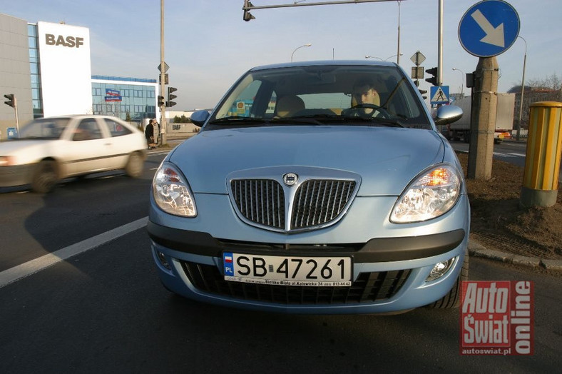 Lancia Ypsilon