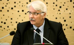 Witold Waszczykowski dlla DGP: Teraz to NATO wchodzi do Polski