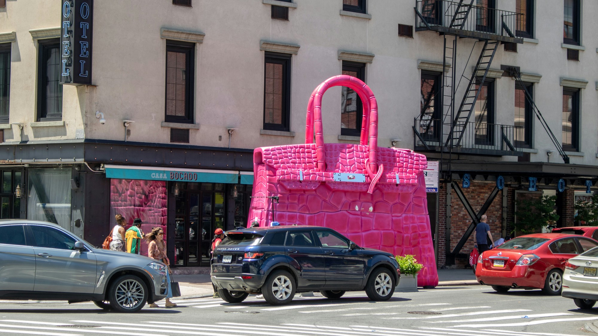 Kabelky Hermès sú luxusným tovarom pre ktorý sa ocitnete aj na niekoľkoročnej čakacej listine.