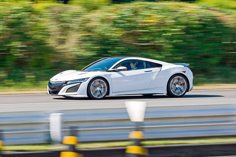 Honda odpala hybrydową rakietę - wielki powrót Hondy NSX