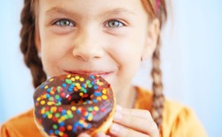 Czym żywią się dzieci, gdy rodzice nie patrzą?