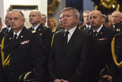 Problemy ministra w TVP. "Przepraszam za moją polszczyznę, ale..."