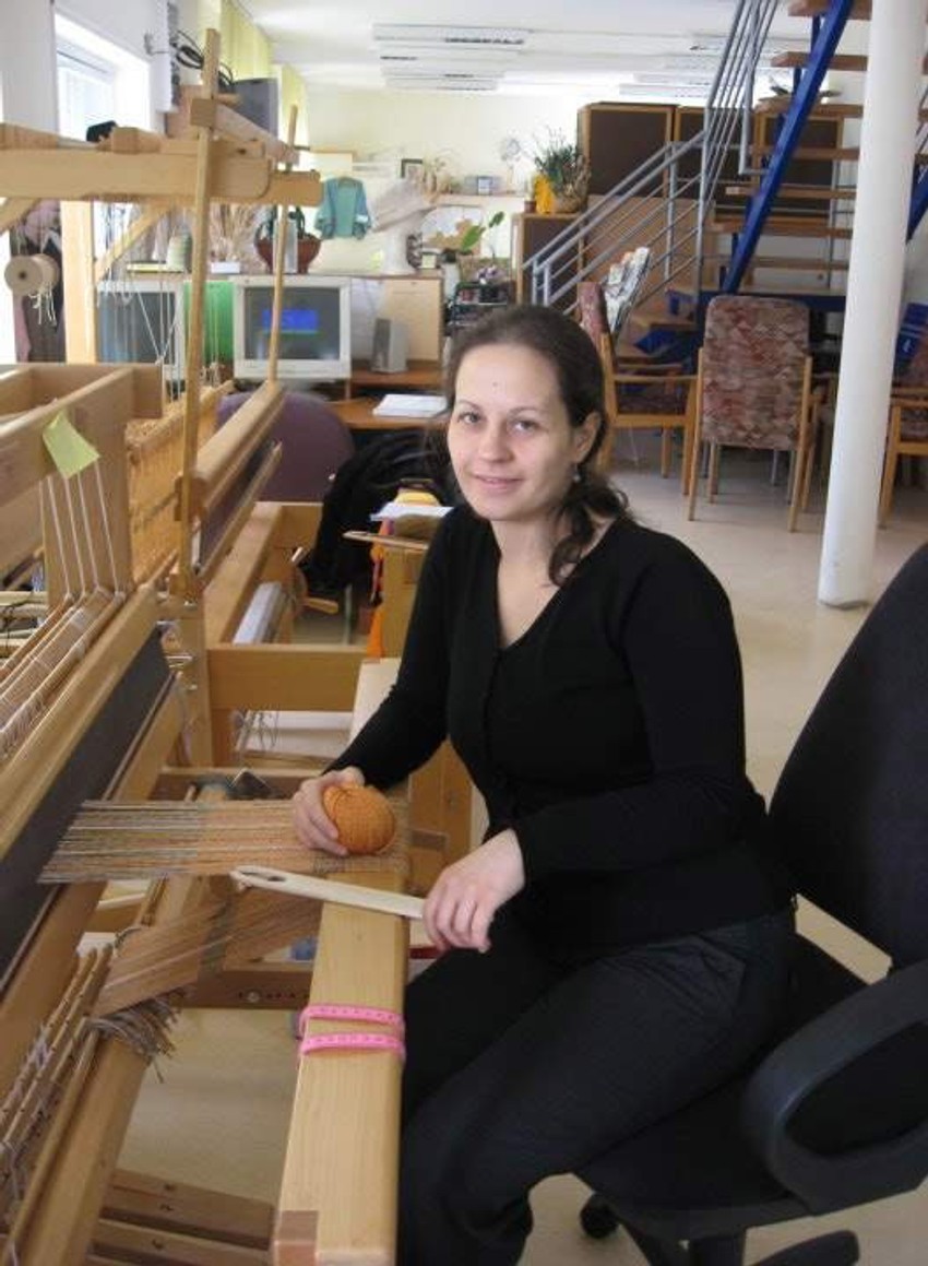 Rad rukama opušta i smiruje: Darja za razbojem