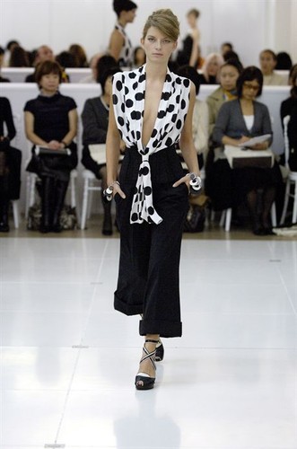 Paris fashion week october 2006ATSURO TAYAMAReady to wear spring summer 2007PHOTO:EAST NEWS/ZEPPELIN