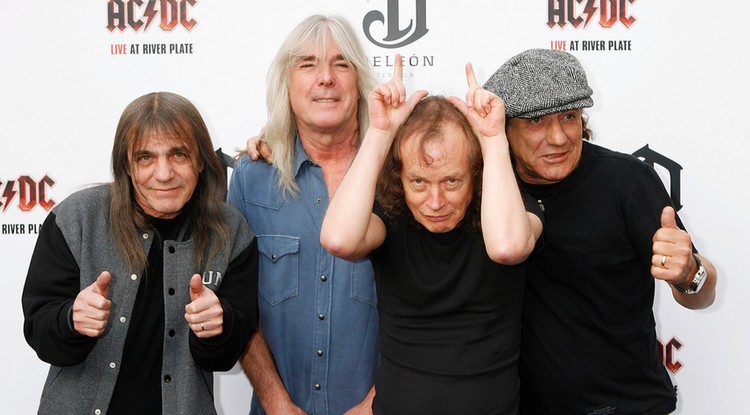 Elhunyt Malcolm Young, az AC/DC alapító gitárosa