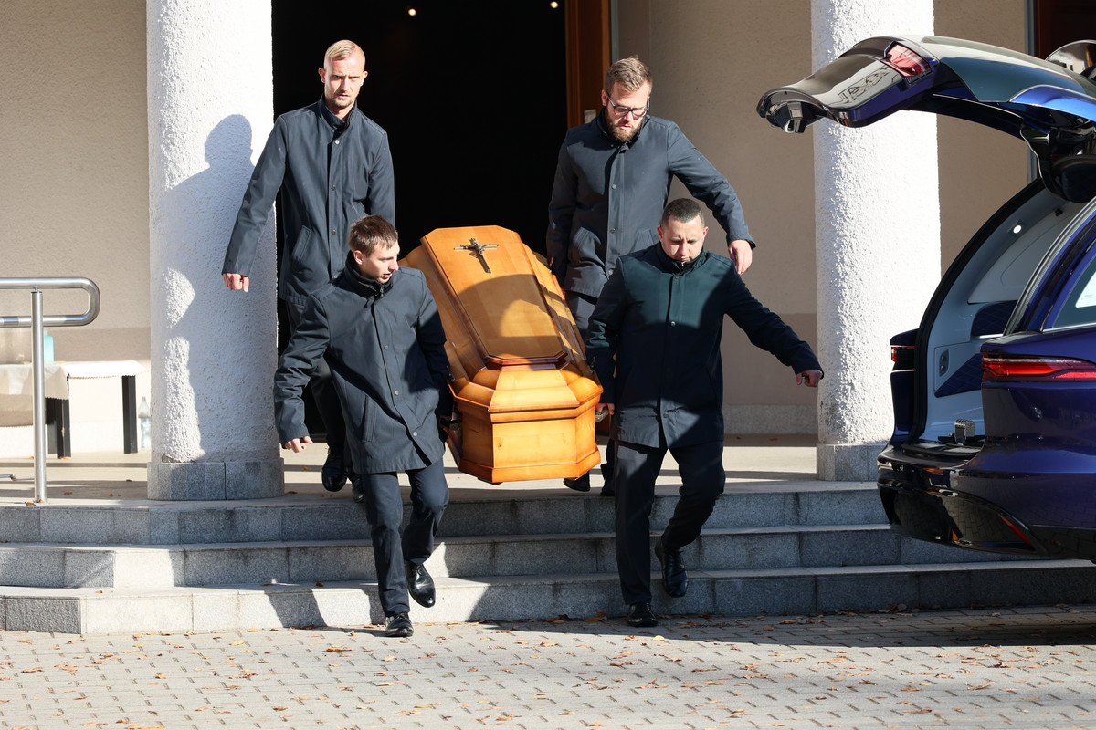 Zasiłek pogrzebowy wzrośnie o 75 proc. Czy to wystarczy na wydatki związane z pogrzebem?