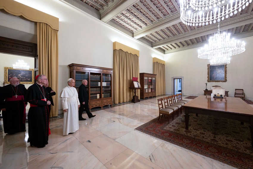 Papa Lav XIV u apartmanu u Apostolskoj palati u Vatikanu 11. maja