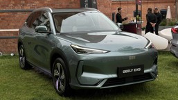nowy suv wjeżdża do polski. cena? 5000 aut sprzedali w ciemno