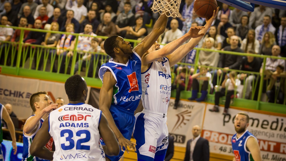 Wicelider Rosa Radom pokonał trzeci w tabeli Anwil Włocławek 68:54 w hitowym meczu Tauron Basket Ligi.