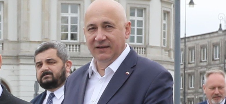 Brudziński: Nie mówimy o siłowym przejęciu TVN. My jesteśmy demokratami