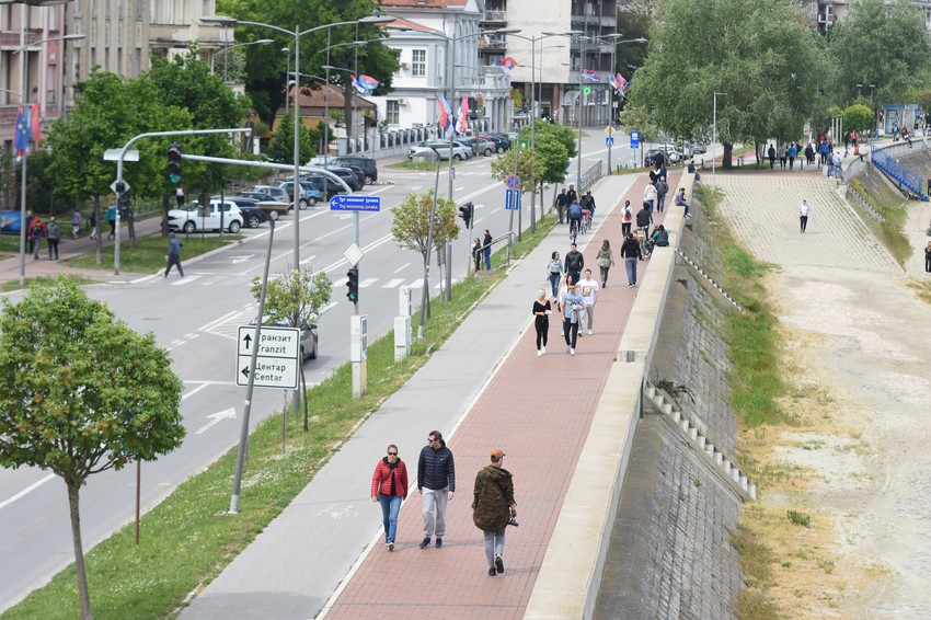 Mnogi Novosađani proveli su nedeljno popodne na Dunavskom keju
