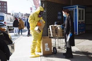 USA pobiły światowy rekord: ponad 1,13 mln nowych zakażeń koronawirusem w ciągu doby