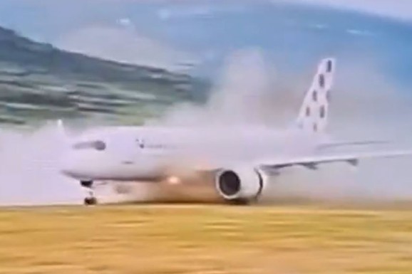 (VIDEO) HRVATSKI AVION IZLETEO S PISTE Objavljen šokantan snimak: Ovo je trenutak kada je letelica završila na TRAVI