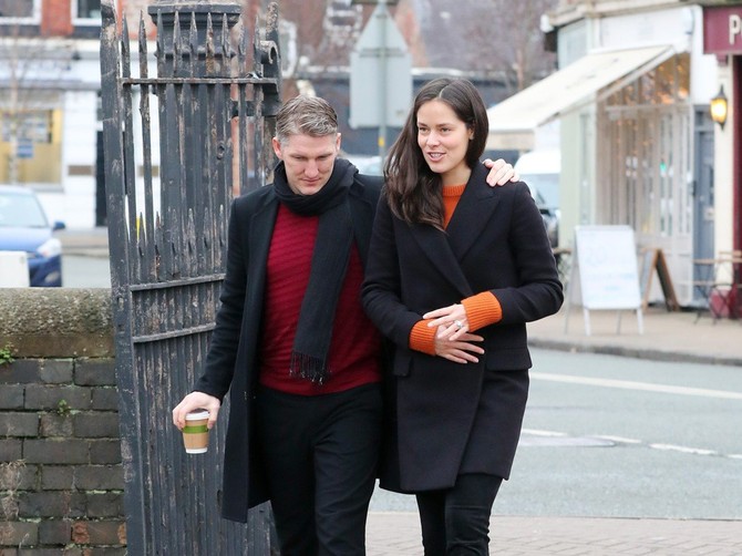 Od danassu roditelji: Ana Ivanović i Bastijan Švajnštajgner