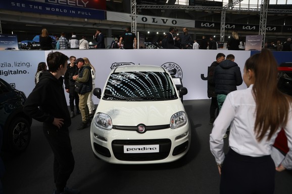 Ovo je najjeftinije vozilo na Sajmu automobila! Ekonomičan je i idealan za gradsku vožnju: Evo koliko košta (FOTO)