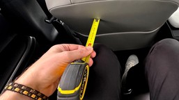 wziąłem miarkę do nowej toyoty c-hr+. szczerze? rav4 ma się czego bać